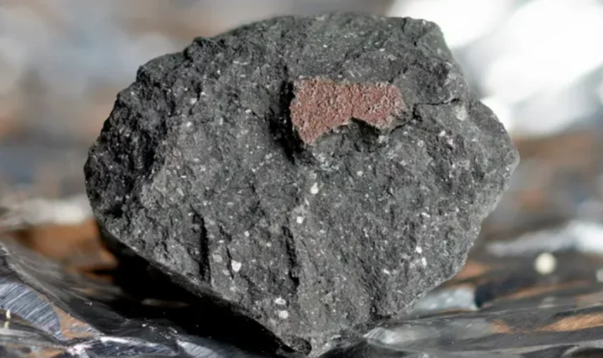 Earths water mystery may be solved by a meteorite that crashed in the Cotswolds