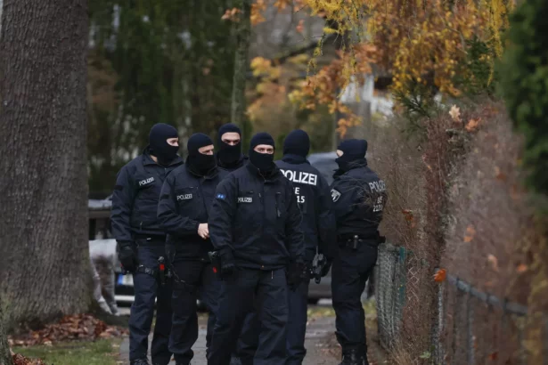 germany detains 25 people